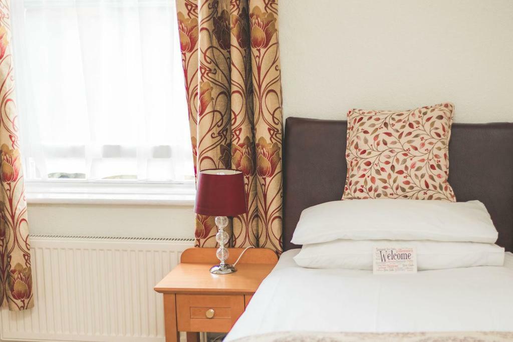 The Oakwheel Hotel Scarborough Buitenkant foto